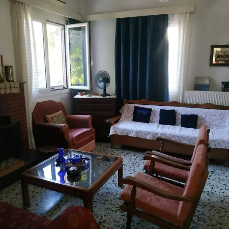 Vacation House Dionysia Semesterbostad